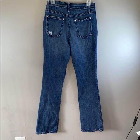 Women's Blue Jeans - Picture 10 of 16